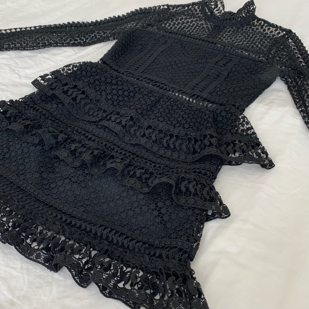 Romeo & Juliet Couture Tiered Lace Dress